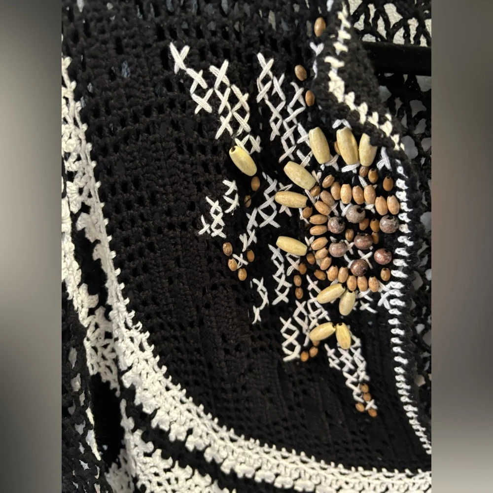 STORYBOOK KNITS Vintage M Beaded Crochet Sweater Sculpted Cap Sleeve Deep V-Neck - Picture 6 of 10
